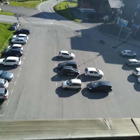 Avec Piscine, Porte Du Soleil Morgins, Ps3 Games, Wash & Bring Sheets *