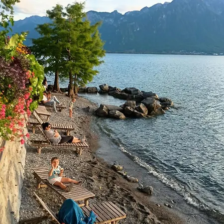 Avec Piscine, Porte Du Soleil Morgins, Ps3 Games, Wash & Bring Sheets *